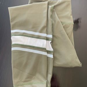 Zyia high waist leggings